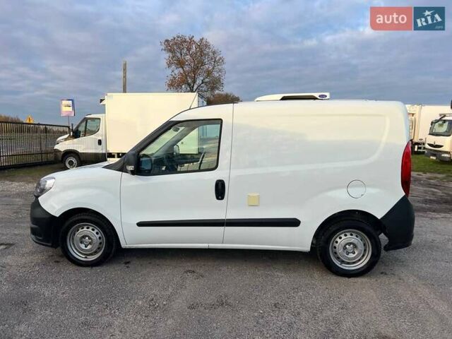 Білий Фіат Добло, об'ємом двигуна 1.3 л та пробігом 123 тис. км за 8698 $, фото 3 на Automoto.ua