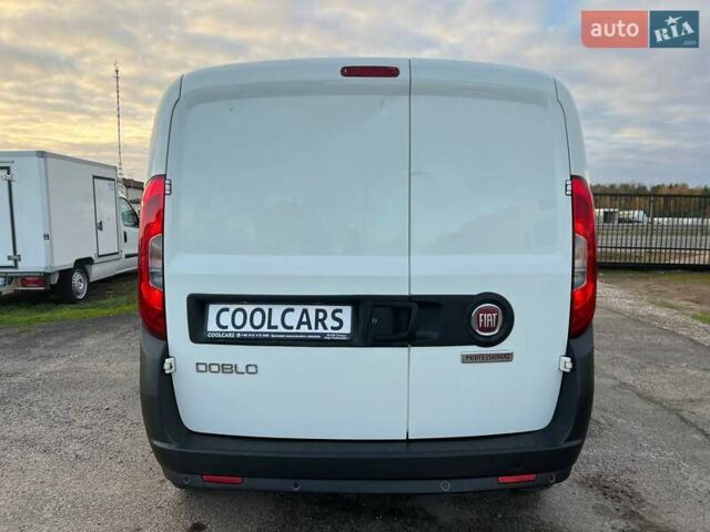 Білий Фіат Добло, об'ємом двигуна 1.3 л та пробігом 123 тис. км за 8698 $, фото 5 на Automoto.ua