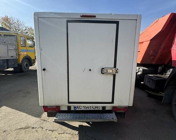 Белый Фиат Добло, объемом двигателя 1.6 л и пробегом 300 тыс. км за 11111 $, фото 2 на Automoto.ua