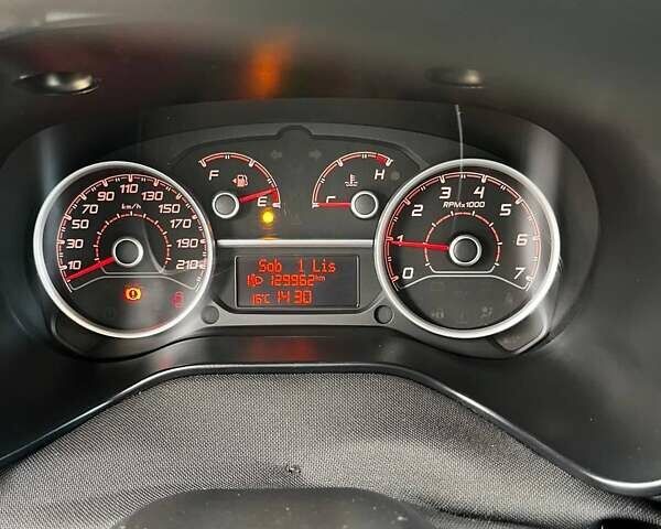 Белый Фиат Добло, объемом двигателя 1.6 л и пробегом 129 тыс. км за 16000 $, фото 18 на Automoto.ua