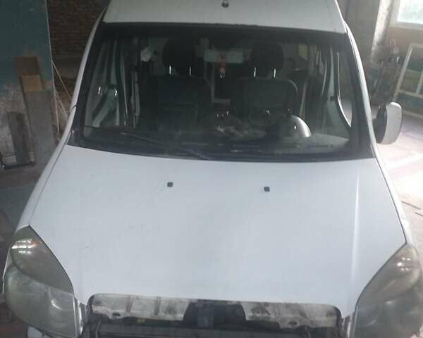 Білий Фіат Добло, об'ємом двигуна 1.9 л та пробігом 370 тис. км за 2900 $, фото 1 на Automoto.ua