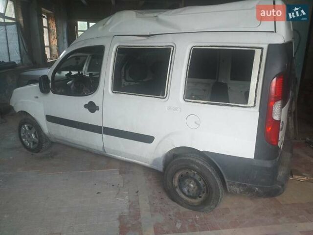Білий Фіат Добло, об'ємом двигуна 1.9 л та пробігом 370 тис. км за 2900 $, фото 4 на Automoto.ua