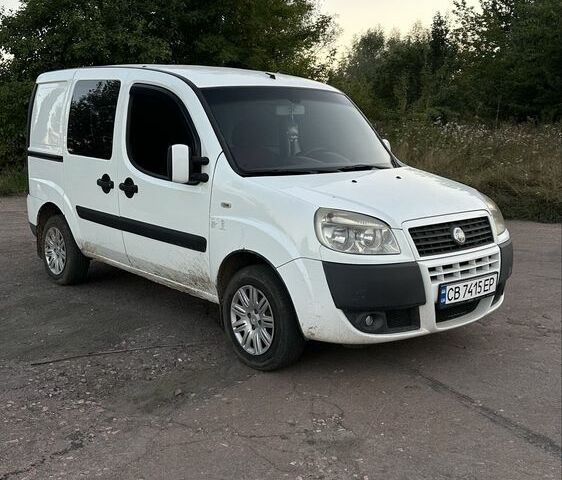Білий Фіат Добло, об'ємом двигуна 1.6 л та пробігом 370 тис. км за 3600 $, фото 1 на Automoto.ua
