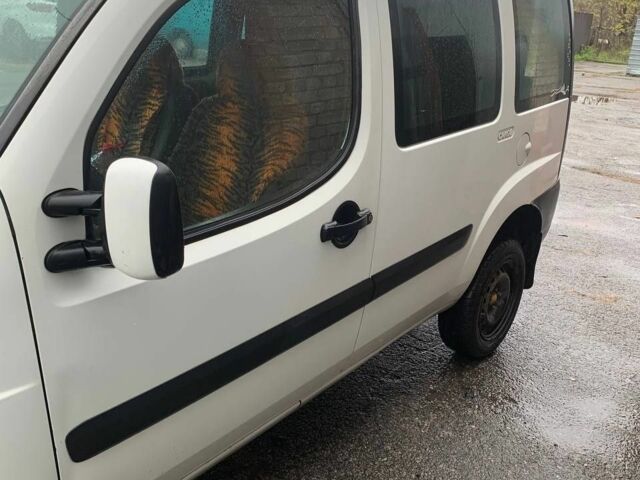 Білий Фіат Добло, об'ємом двигуна 1.2 л та пробігом 225 тис. км за 4749 $, фото 8 на Automoto.ua