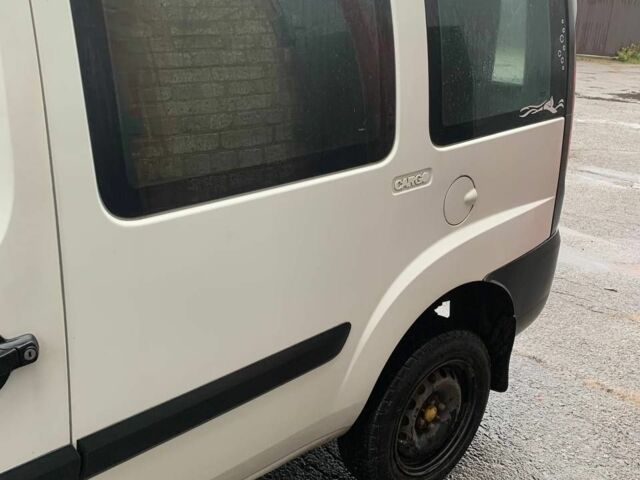 Білий Фіат Добло, об'ємом двигуна 1.2 л та пробігом 225 тис. км за 4749 $, фото 7 на Automoto.ua