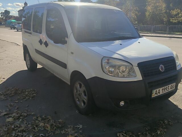Білий Фіат Добло, об'ємом двигуна 1.9 л та пробігом 230 тис. км за 4200 $, фото 1 на Automoto.ua
