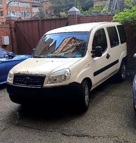 Білий Фіат Добло, об'ємом двигуна 1.4 л та пробігом 293 тис. км за 4150 $, фото 1 на Automoto.ua