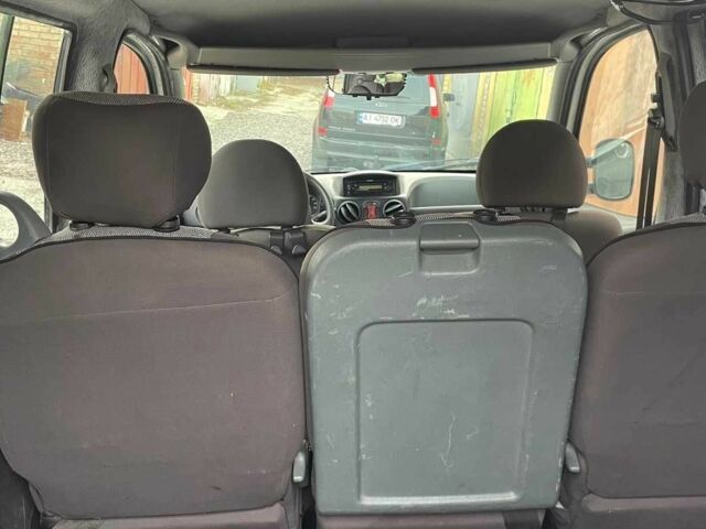 Белый Фиат Добло, объемом двигателя 1.3 л и пробегом 200 тыс. км за 4900 $, фото 3 на Automoto.ua