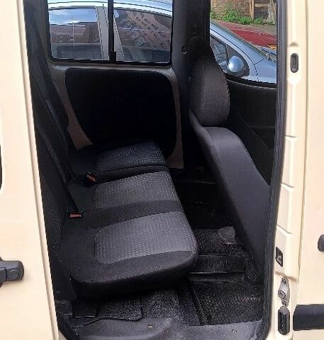 Білий Фіат Добло, об'ємом двигуна 1.4 л та пробігом 293 тис. км за 4150 $, фото 3 на Automoto.ua