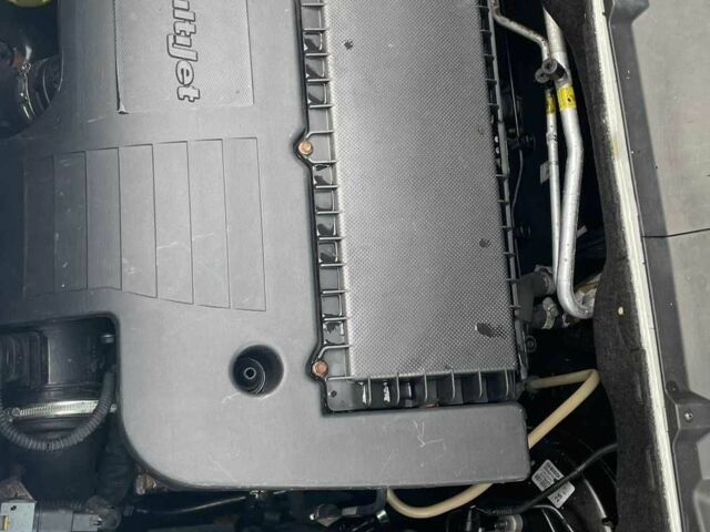 Белый Фиат Добло, объемом двигателя 1.3 л и пробегом 200 тыс. км за 4900 $, фото 4 на Automoto.ua