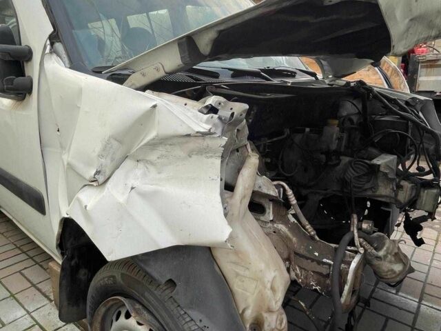 Білий Фіат Добло, об'ємом двигуна 1.2 л та пробігом 180 тис. км за 594 $, фото 2 на Automoto.ua