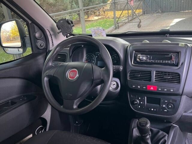 Белый Фиат Добло, объемом двигателя 1.6 л и пробегом 230 тыс. км за 7500 $, фото 22 на Automoto.ua