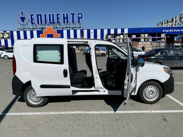 Белый Фиат Добло, объемом двигателя 2.4 л и пробегом 117 тыс. км за 11200 $, фото 8 на Automoto.ua