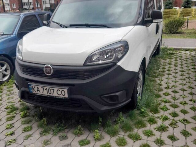 Белый Фиат Добло, объемом двигателя 1.4 л и пробегом 1000 тыс. км за 18800 $, фото 1 на Automoto.ua