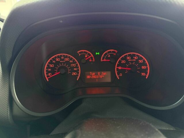 Білий Фіат Добло, об'ємом двигуна 1.3 л та пробігом 280 тис. км за 5490 $, фото 22 на Automoto.ua