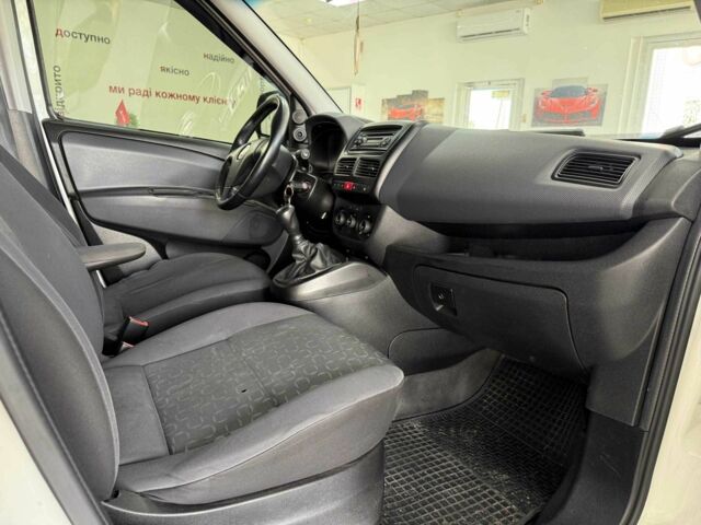 Білий Фіат Добло, об'ємом двигуна 1.3 л та пробігом 280 тис. км за 5490 $, фото 20 на Automoto.ua