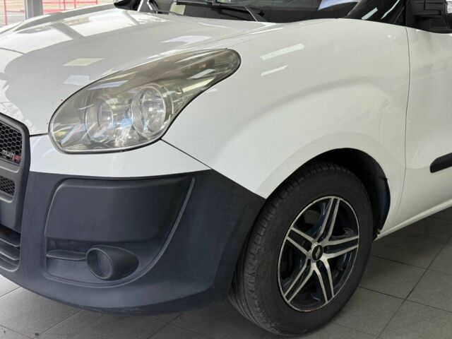 Білий Фіат Добло, об'ємом двигуна 1.3 л та пробігом 280 тис. км за 5490 $, фото 3 на Automoto.ua