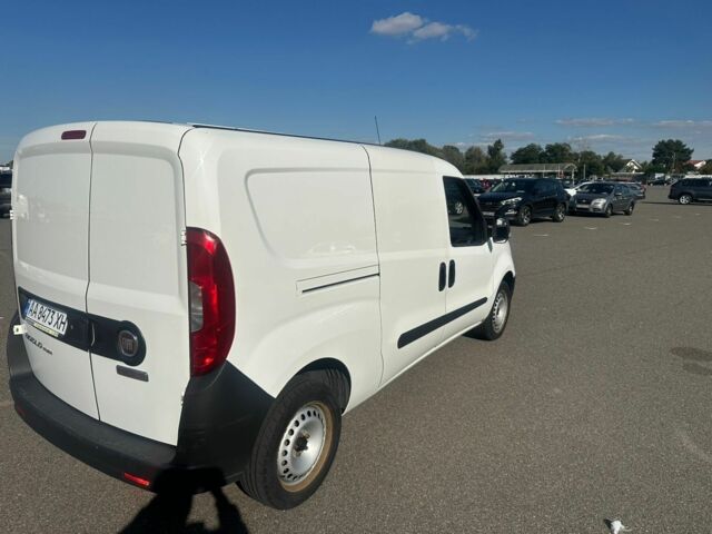 Белый Фиат Добло, объемом двигателя 1.4 л и пробегом 321 тыс. км за 7400 $, фото 5 на Automoto.ua