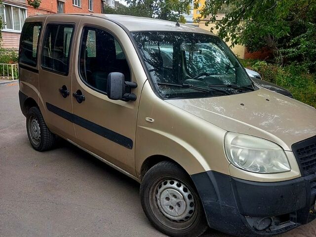 Бежевий Фіат Добло, об'ємом двигуна 1.4 л та пробігом 320 тис. км за 5200 $, фото 2 на Automoto.ua