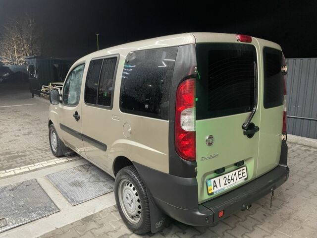 Бежевый Фиат Добло, объемом двигателя 1.2 л и пробегом 354 тыс. км за 5250 $, фото 2 на Automoto.ua