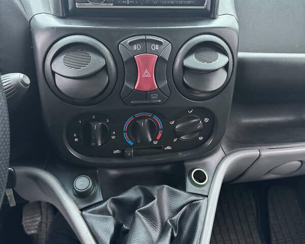 Бежевый Фиат Добло, объемом двигателя 0 л и пробегом 375 тыс. км за 3350 $, фото 13 на Automoto.ua