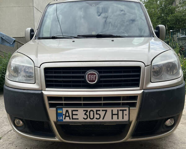 Фіат Добло 2008 у Бориславе на Automoto.ua Бежевий Фіат Добло, об'ємом двигуна 1.37 л та пробігом 216 тис. км за 5200 $, фото 1 на Automoto.ua
