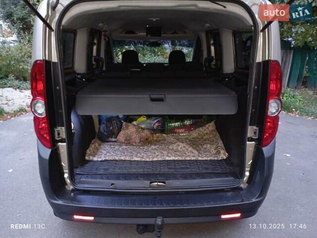 Бежевий Фіат Добло, об'ємом двигуна 1.6 л та пробігом 217 тис. км за 8100 $, фото 11 на Automoto.ua