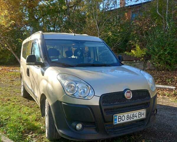 Бежевый Фиат Добло, объемом двигателя 1.6 л и пробегом 204 тыс. км за 10500 $, фото 4 на Automoto.ua