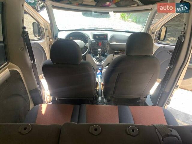 Бежевый Фиат Добло, объемом двигателя 1.37 л и пробегом 188 тыс. км за 6400 $, фото 2 на Automoto.ua