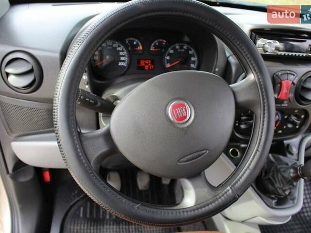 Бежевый Фиат Добло, объемом двигателя 1.4 л и пробегом 97 тыс. км за 7800 $, фото 4 на Automoto.ua