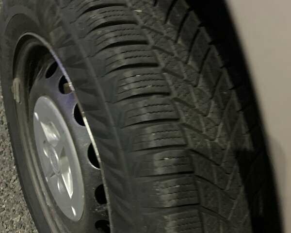 Бежевый Фиат Добло, объемом двигателя 1.2 л и пробегом 228 тыс. км за 6350 $, фото 4 на Automoto.ua