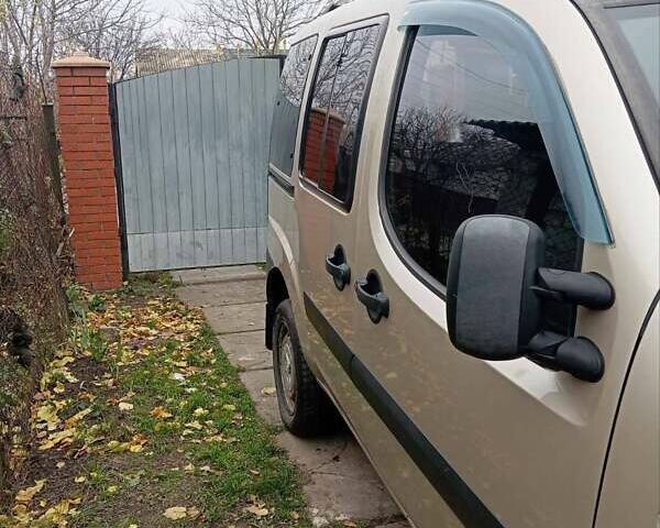 Бежевый Фиат Добло, объемом двигателя 1.25 л и пробегом 310 тыс. км за 5200 $, фото 7 на Automoto.ua