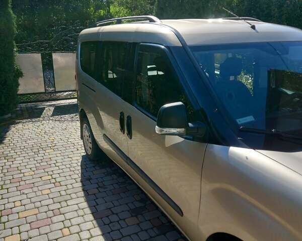 Бежевый Фиат Добло, объемом двигателя 1.6 л и пробегом 204 тыс. км за 10500 $, фото 3 на Automoto.ua