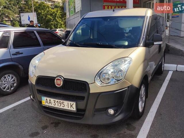 Бежевый Фиат Добло, объемом двигателя 1.4 л и пробегом 275 тыс. км за 8400 $, фото 3 на Automoto.ua