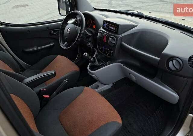 Бежевий Фіат Добло, об'ємом двигуна 1.4 л та пробігом 274 тис. км за 5499 $, фото 16 на Automoto.ua