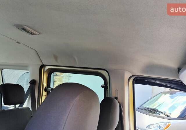 Бежевый Фиат Добло, объемом двигателя 1.4 л и пробегом 275 тыс. км за 8400 $, фото 13 на Automoto.ua