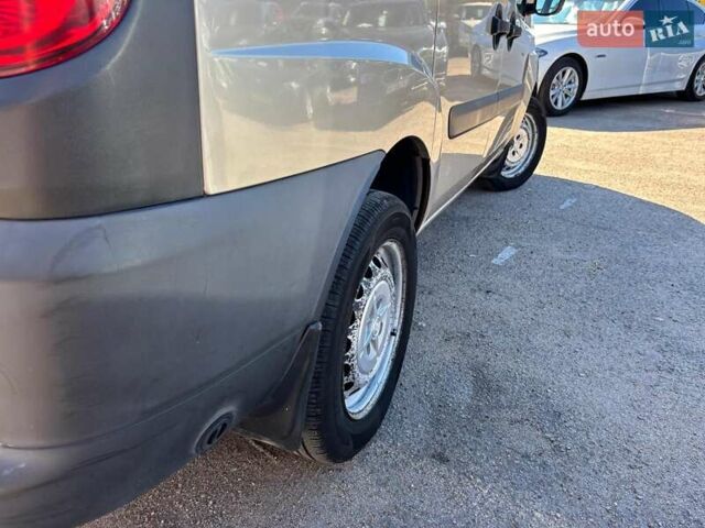 Бежевий Фіат Добло, об'ємом двигуна 1.4 л та пробігом 195 тис. км за 6990 $, фото 10 на Automoto.ua