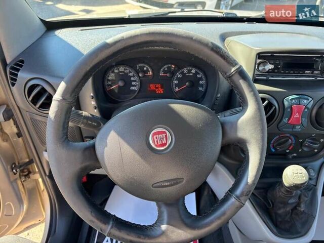 Бежевий Фіат Добло, об'ємом двигуна 1.4 л та пробігом 195 тис. км за 6990 $, фото 19 на Automoto.ua