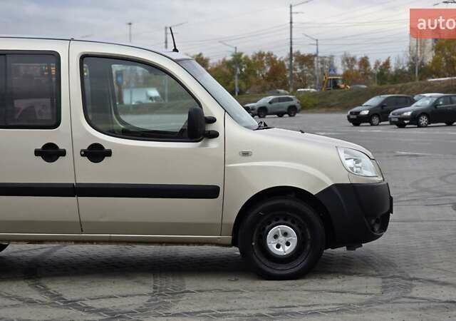 Бежевий Фіат Добло, об'ємом двигуна 1.4 л та пробігом 274 тис. км за 5499 $, фото 14 на Automoto.ua
