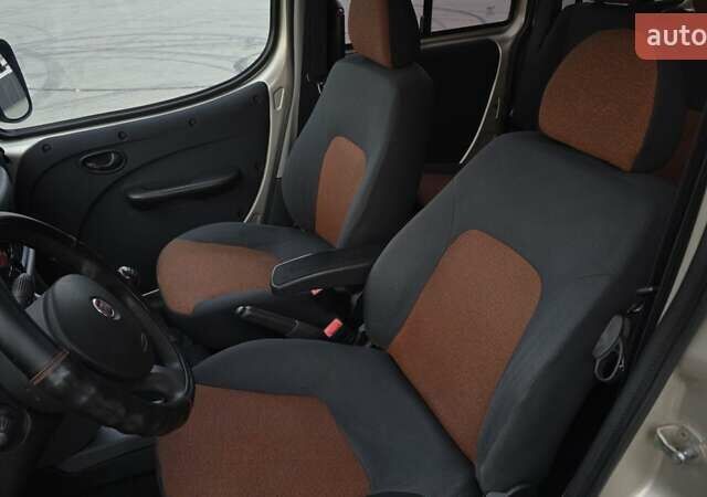 Бежевий Фіат Добло, об'ємом двигуна 1.4 л та пробігом 274 тис. км за 5499 $, фото 15 на Automoto.ua