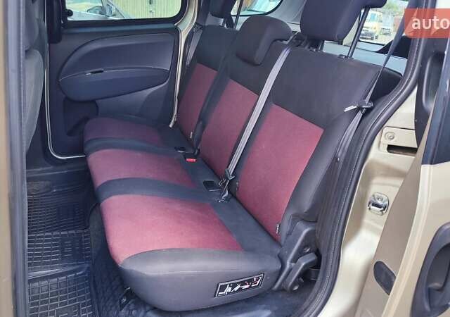 Бежевый Фиат Добло, объемом двигателя 1.4 л и пробегом 275 тыс. км за 8400 $, фото 8 на Automoto.ua