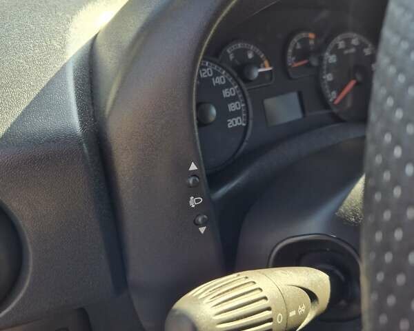 Фиат Добло 2015 в Львове на Automoto.ua Бежевый Фиат Добло, объемом двигателя 1.3 л и пробегом 184 тыс. км за 6500 $, фото 15 на Automoto.ua