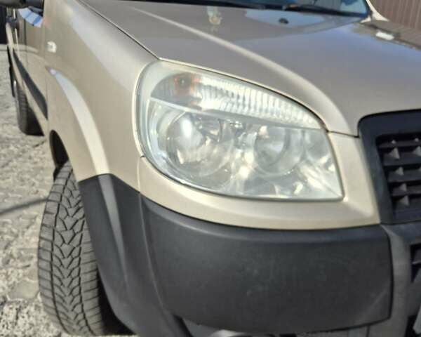Фиат Добло 2015 в Львове на Automoto.ua Бежевый Фиат Добло, объемом двигателя 1.3 л и пробегом 184 тыс. км за 6500 $, фото 4 на Automoto.ua