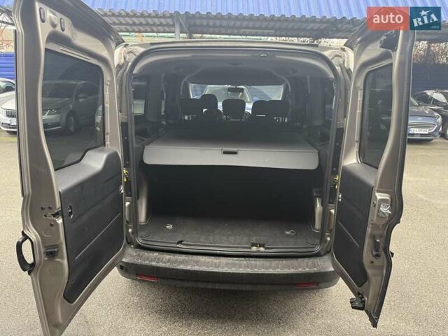 Бежевый Фиат Добло, объемом двигателя 1.37 л и пробегом 163 тыс. км за 11900 $, фото 8 на Automoto.ua