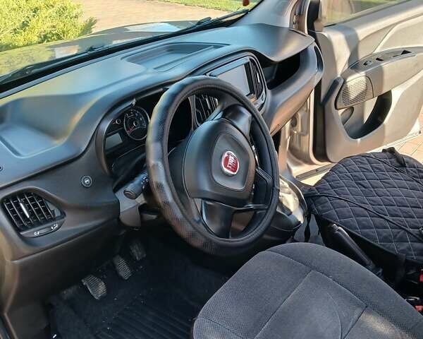 Бежевий Фіат Добло, об'ємом двигуна 1.37 л та пробігом 129 тис. км за 10500 $, фото 8 на Automoto.ua