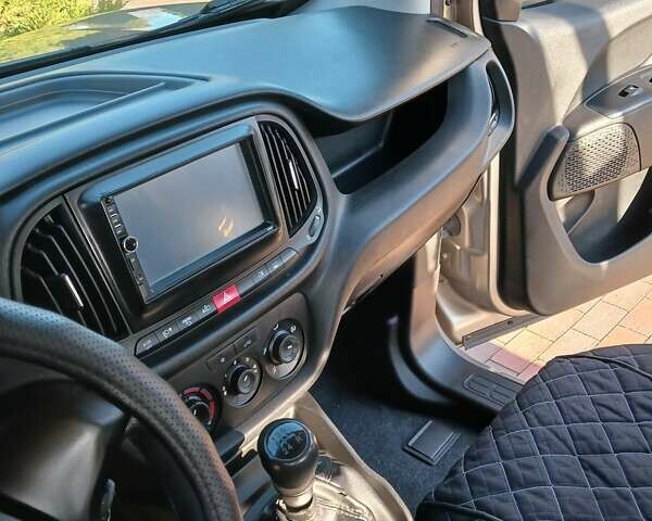 Бежевий Фіат Добло, об'ємом двигуна 1.37 л та пробігом 129 тис. км за 10500 $, фото 10 на Automoto.ua
