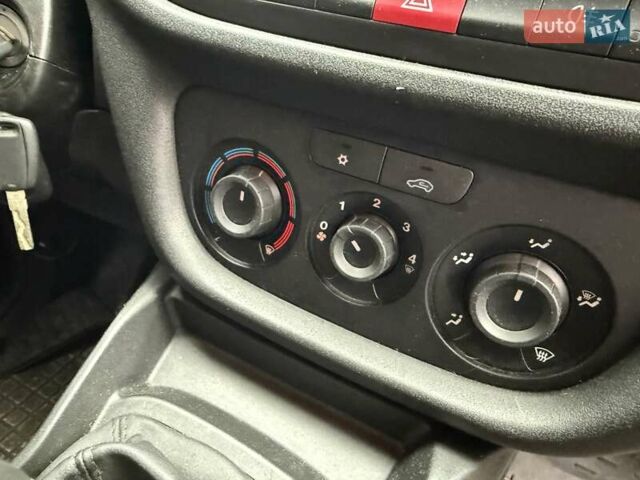 Бежевый Фиат Добло, объемом двигателя 1.37 л и пробегом 163 тыс. км за 11900 $, фото 19 на Automoto.ua