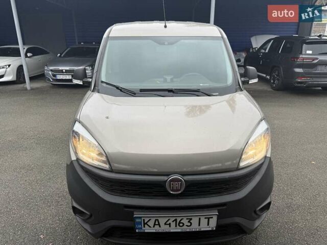 Бежевый Фиат Добло, объемом двигателя 1.37 л и пробегом 163 тыс. км за 11900 $, фото 4 на Automoto.ua