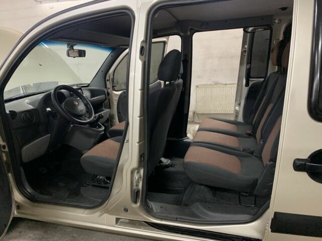 Бежевый Фиат Добло, объемом двигателя 1.2 л и пробегом 165 тыс. км за 6000 $, фото 4 на Automoto.ua