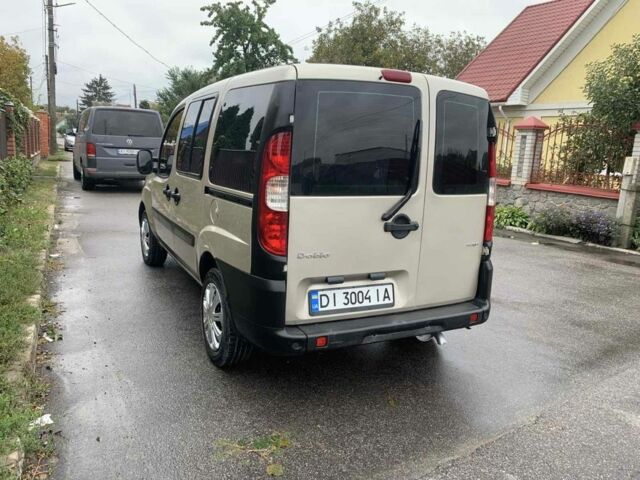 Бежевый Фиат Добло, объемом двигателя 1.2 л и пробегом 165 тыс. км за 6000 $, фото 3 на Automoto.ua